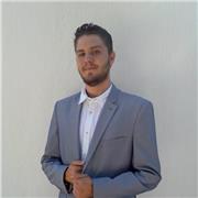 Estudio la carrera de matemáticas computacionales en la universidad Jaume I. Puedo ayudar a estudiantes de instituto que necesiten un empujon para entender y aprobar la asignatura.